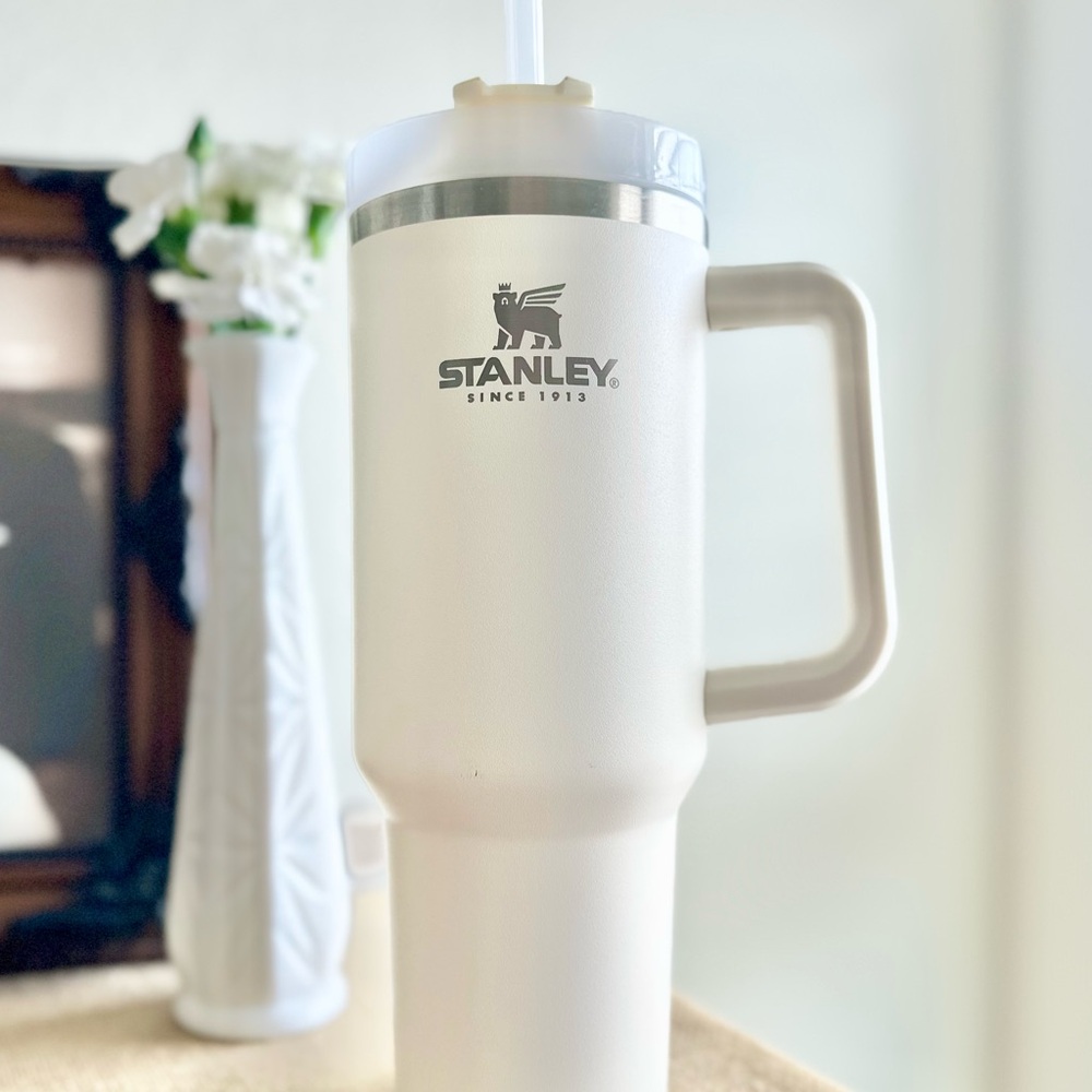 Stanley Adventure Quencher Insulated Handle Tumbler 40oz - Beige Cream